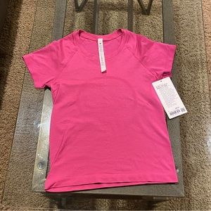 Sonic Pink Lululemon Swiftly tech